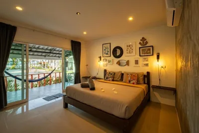 Bungalow met uitzicht op de tuin — All At Sea Beach Resort